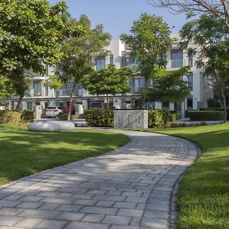 Stay By Latinem Luxury 1Br Holiday Home Cv A207 Near Burj Khalifa Dubai Exterior photo